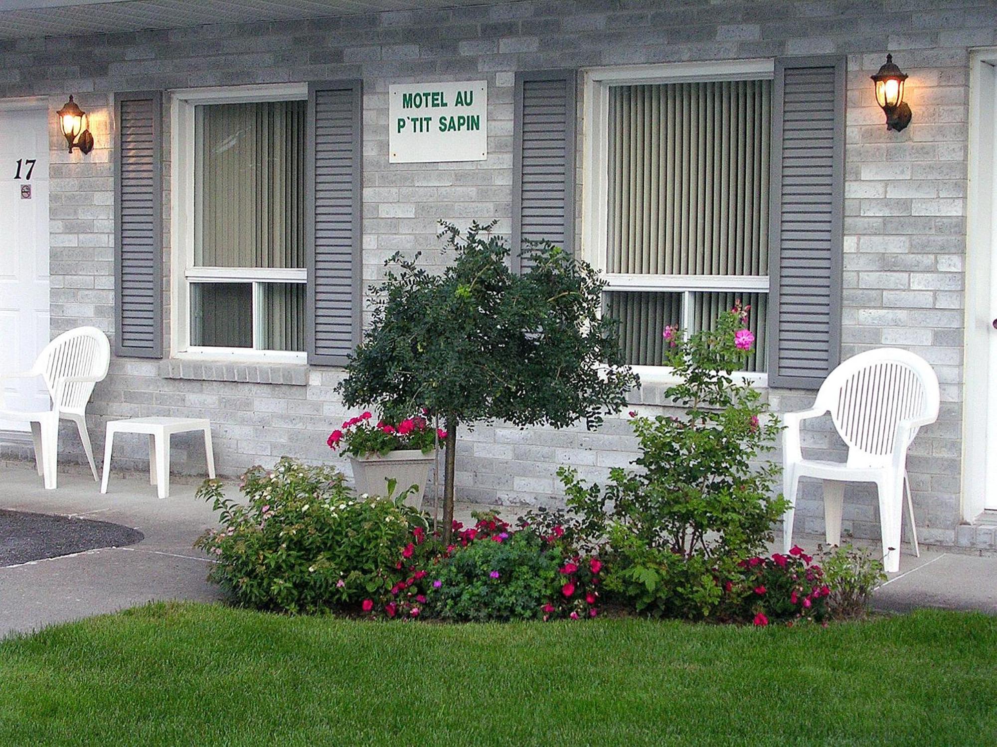 Motel Au P'Tit Sapin Mirabel Buitenkant foto