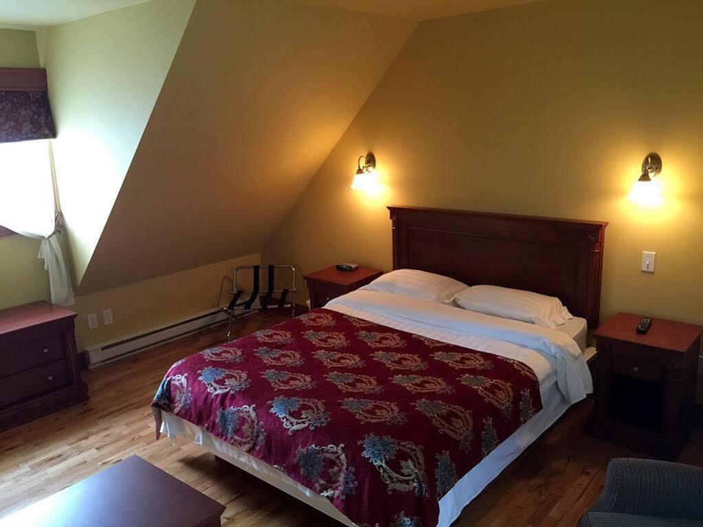 Motel Au P'Tit Sapin Mirabel Buitenkant foto